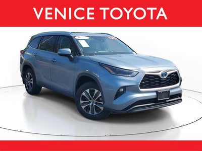 2021 Toyota Highlander Hybrid XLE