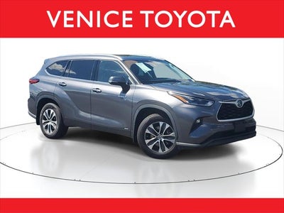 2021 Toyota Highlander Hybrid XLE