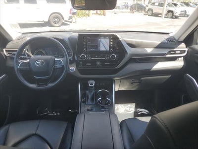 2021 Toyota Highlander Hybrid XLE