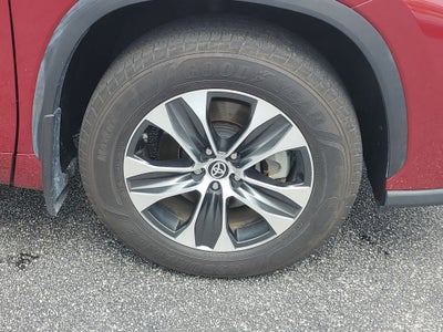 2020 Toyota Highlander Hybrid XLE