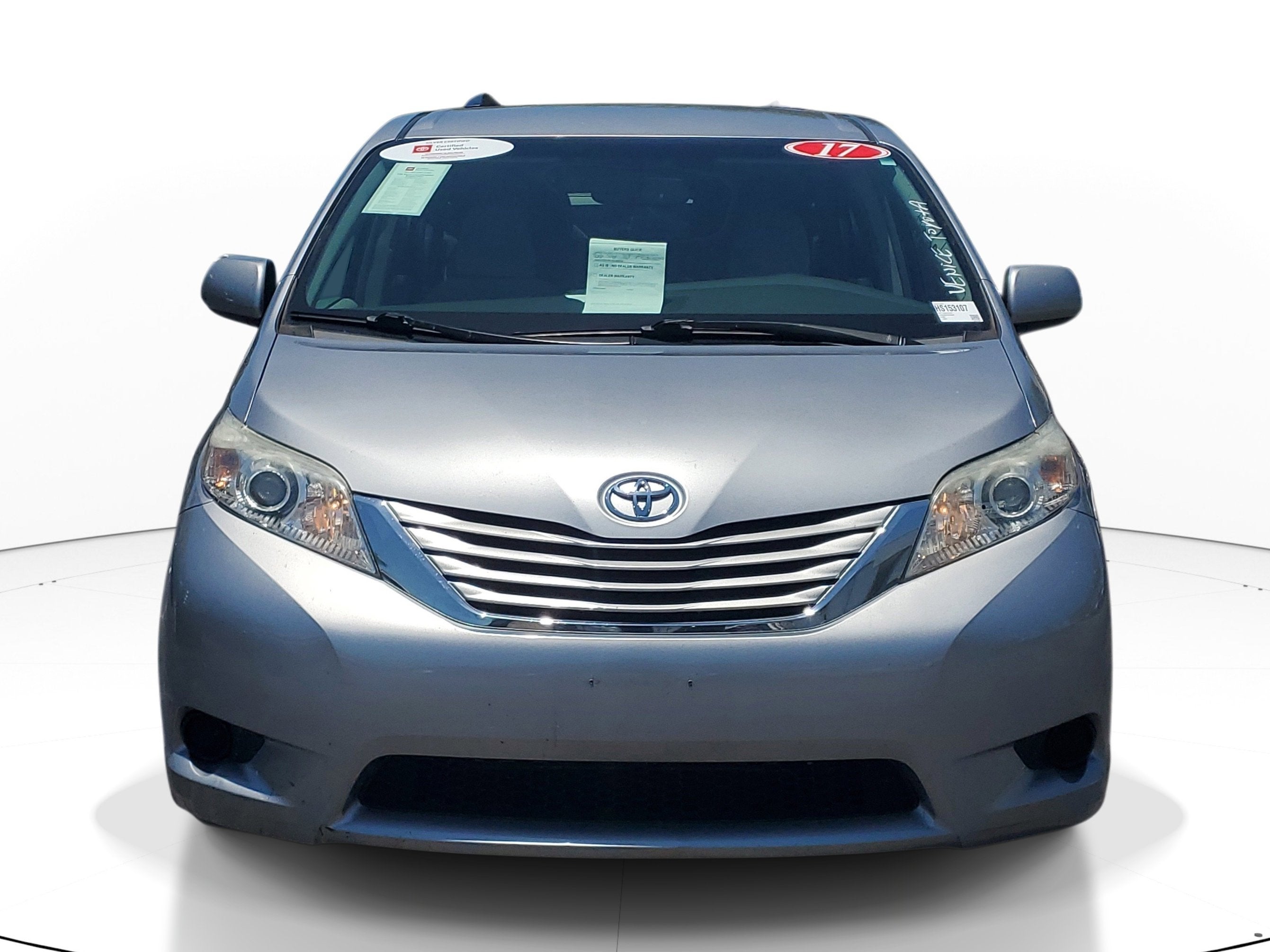 2017 Toyota Sienna LE