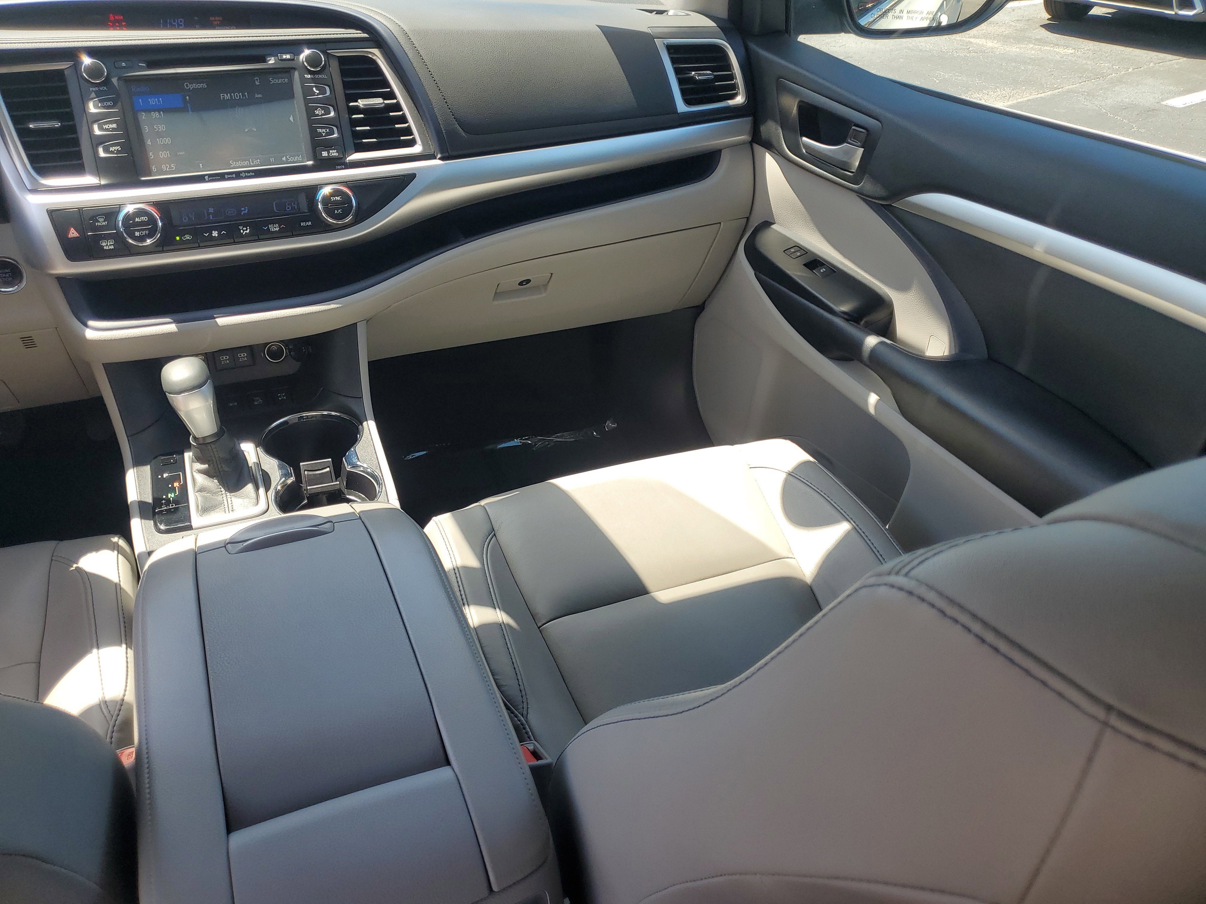 2018 Toyota Highlander SE