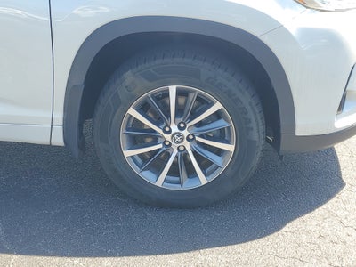 2018 Toyota Highlander SE