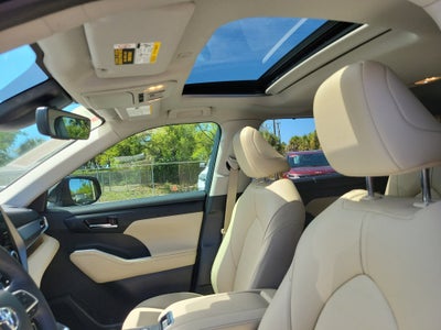 2024 Toyota Highlander XLE