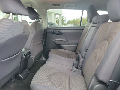 2023 Toyota Highlander LE