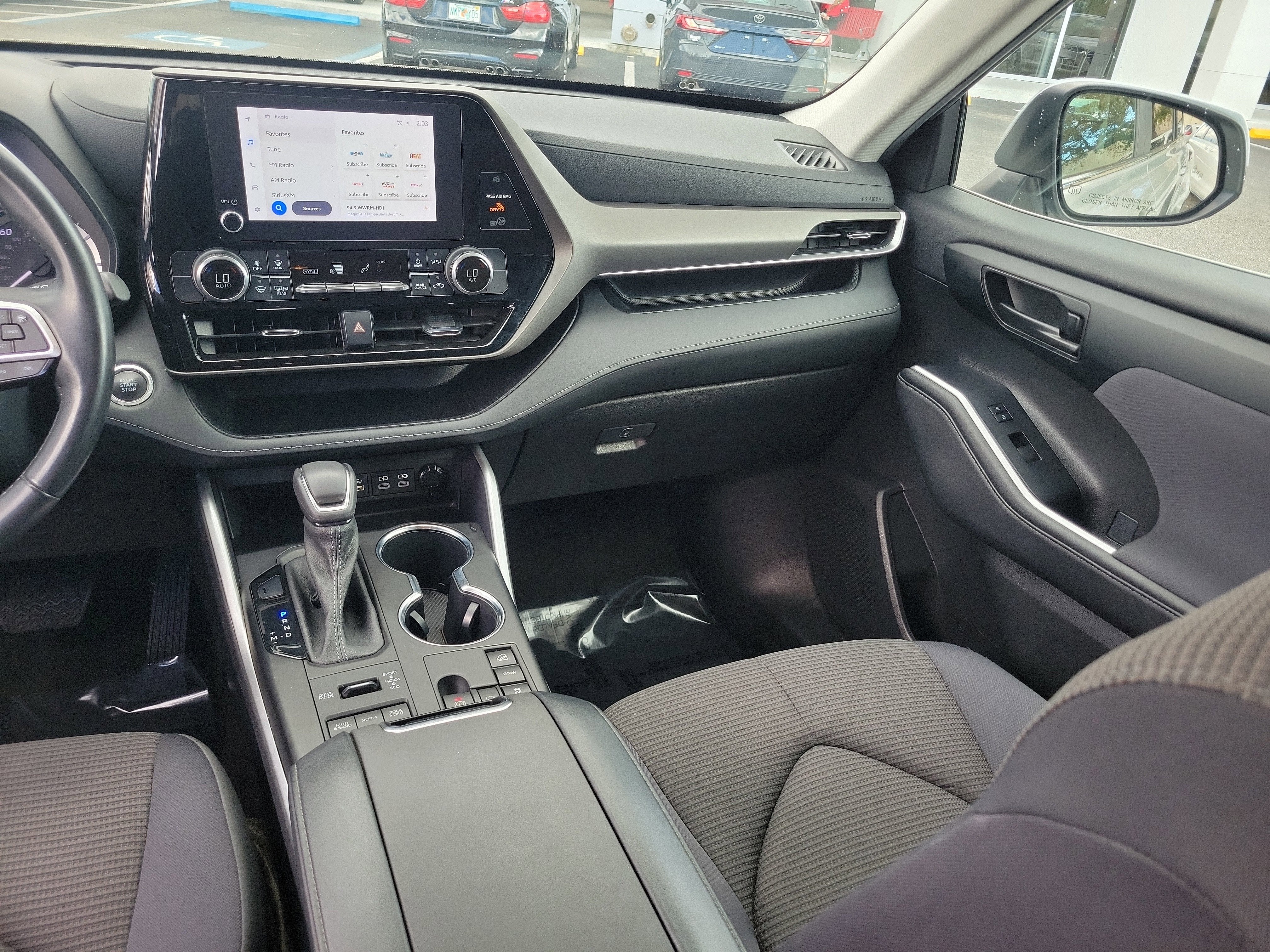 2023 Toyota Highlander LE