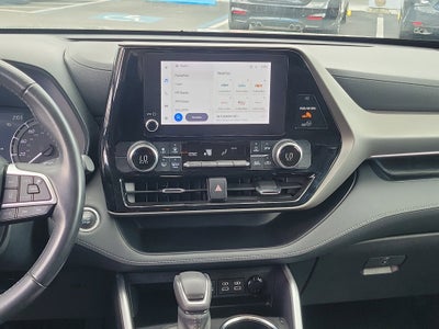 2023 Toyota Highlander LE