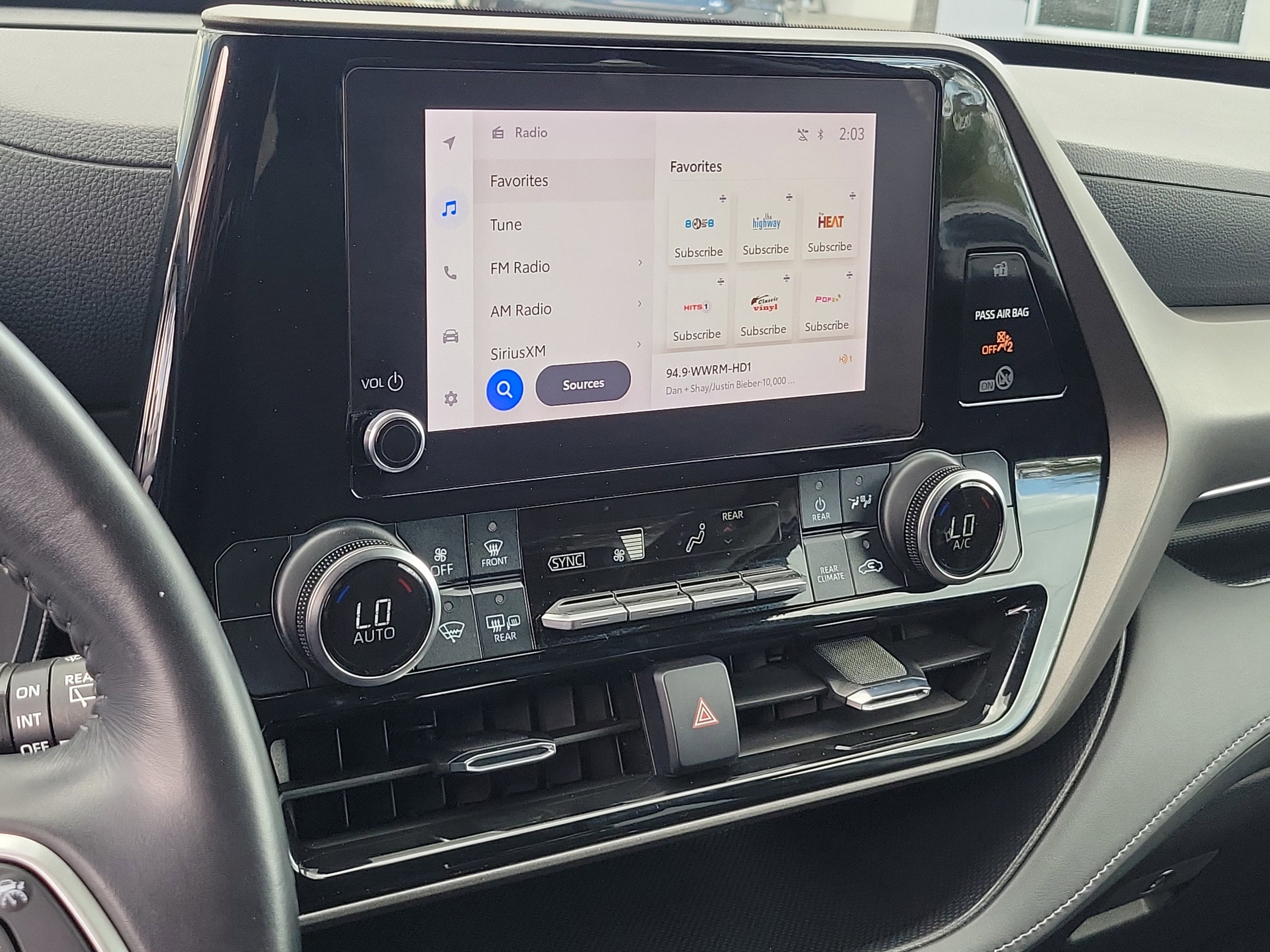 2023 Toyota Highlander LE