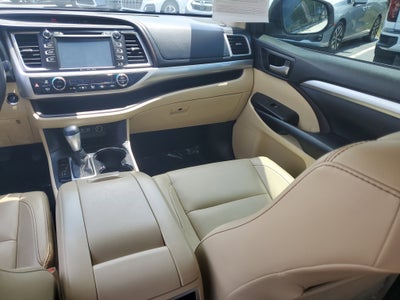 2017 Toyota Highlander XLE