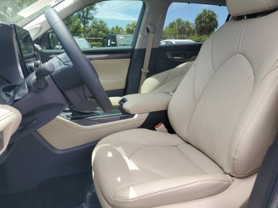 2025 Toyota Highlander Hybrid Limited