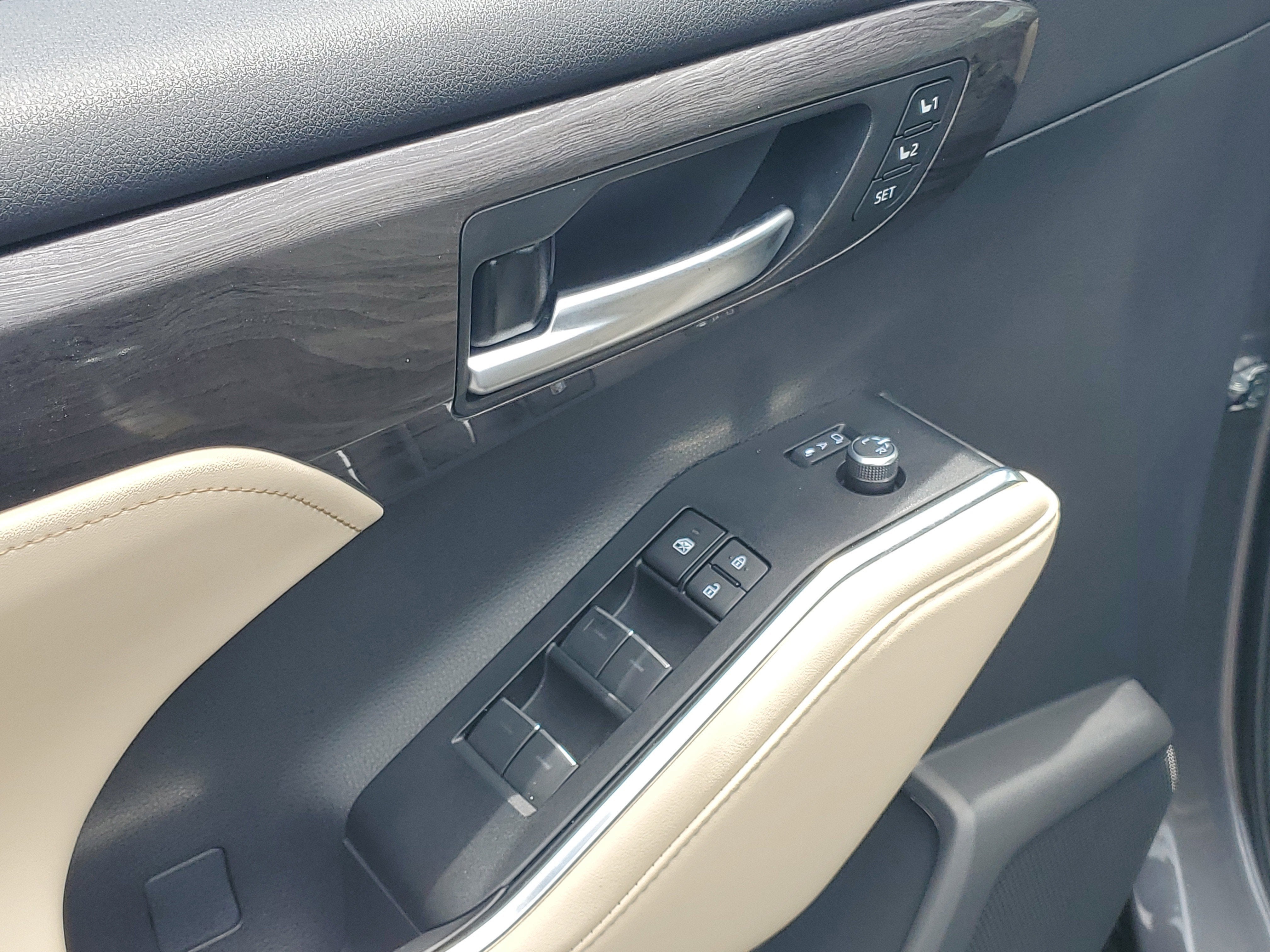 2025 Toyota Highlander Hybrid Limited