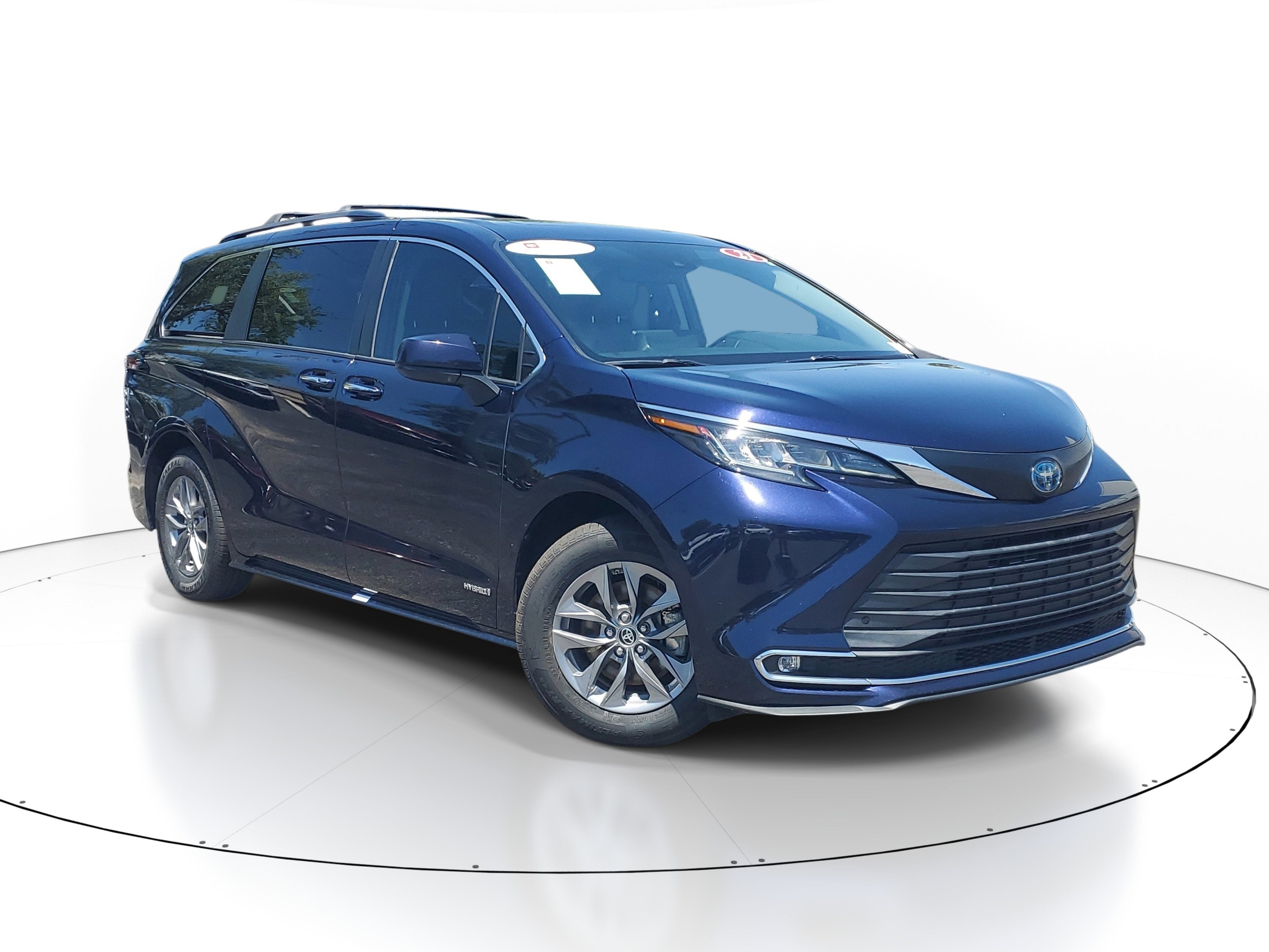 2021 Toyota Sienna XLE