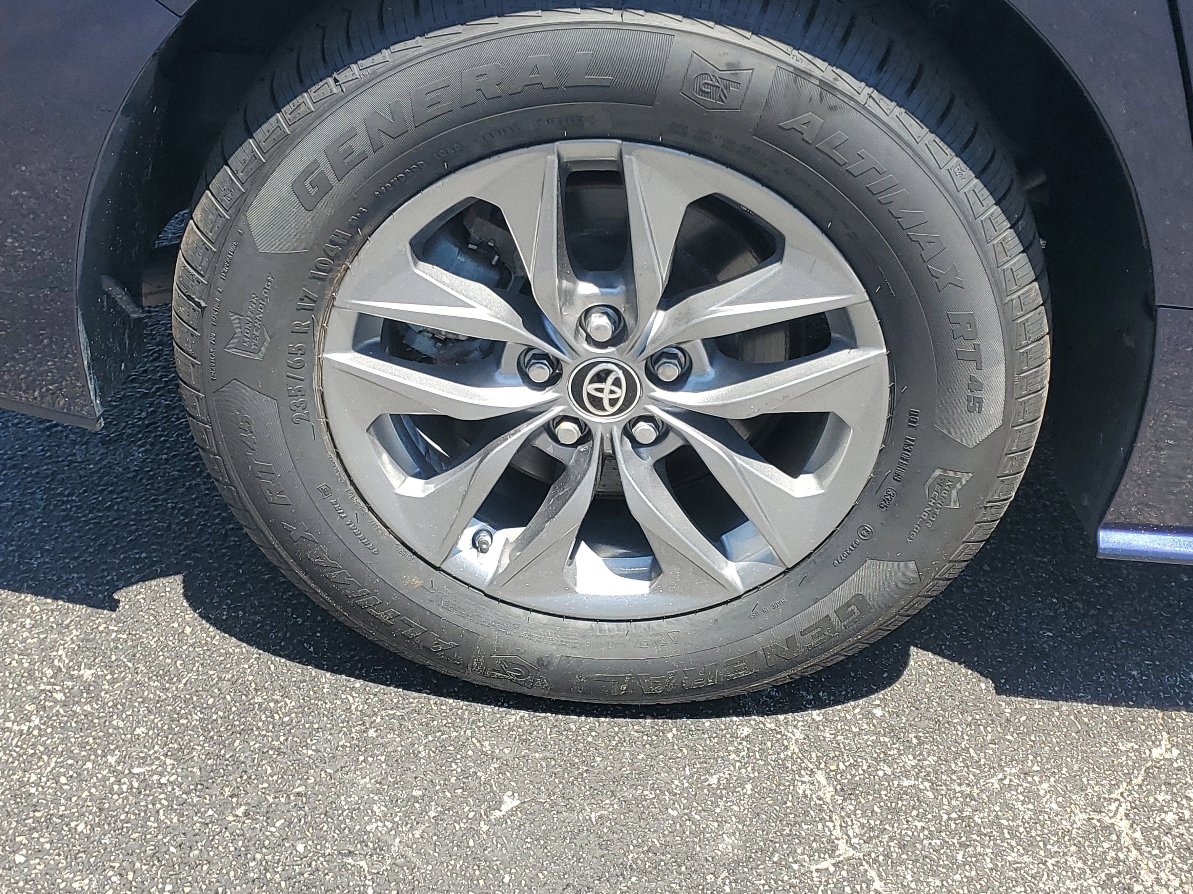 2021 Toyota Sienna XLE