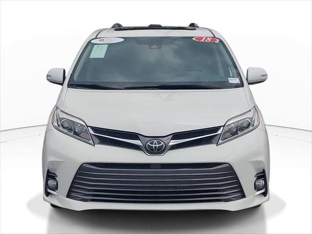 2018 Toyota Sienna XLE Auto Access Seat