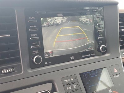 2018 Toyota Sienna XLE Auto Access Seat