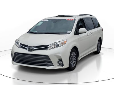 2018 Toyota Sienna XLE Auto Access Seat