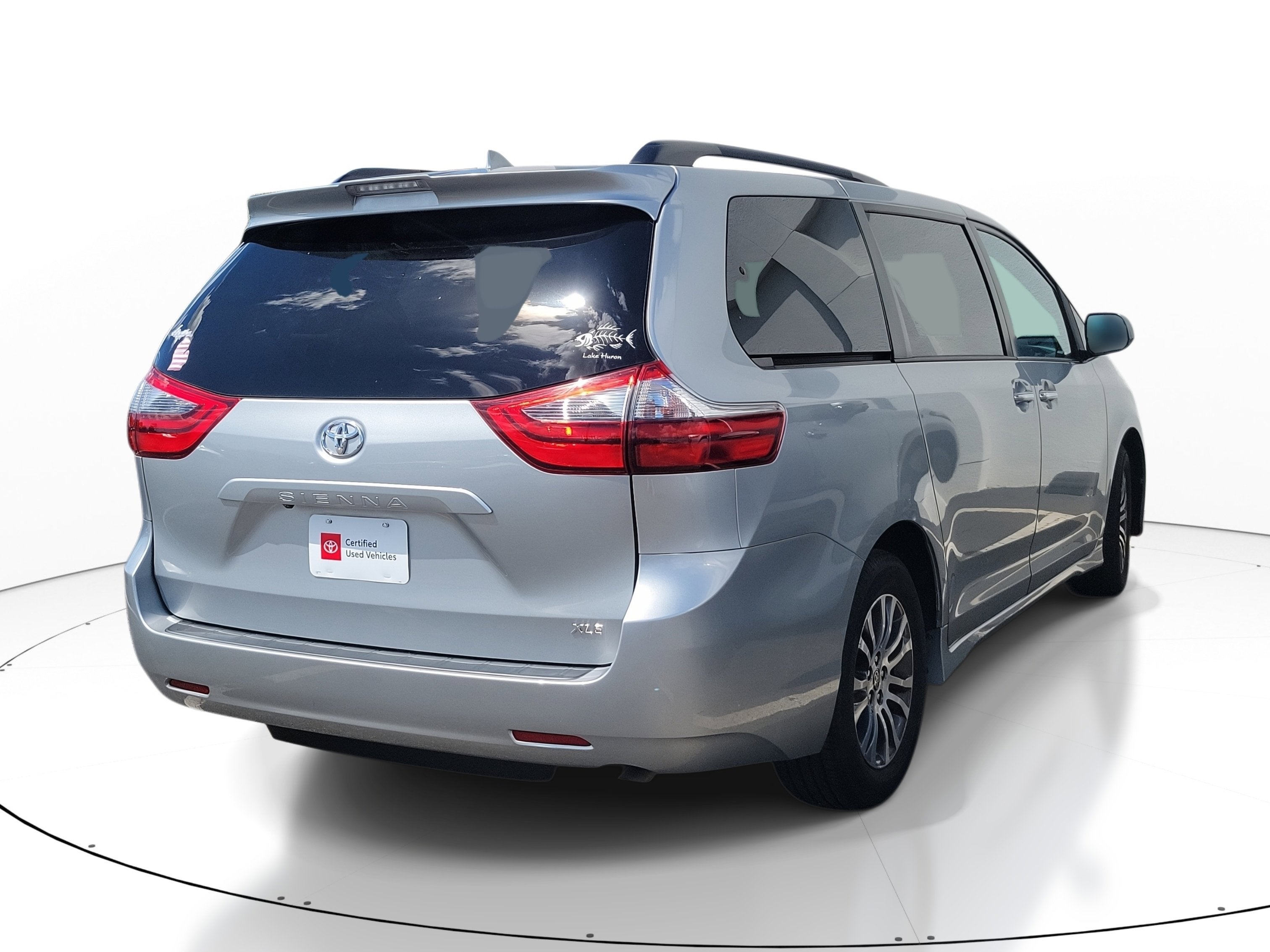 2020 Toyota Sienna XLE Auto Access Seat