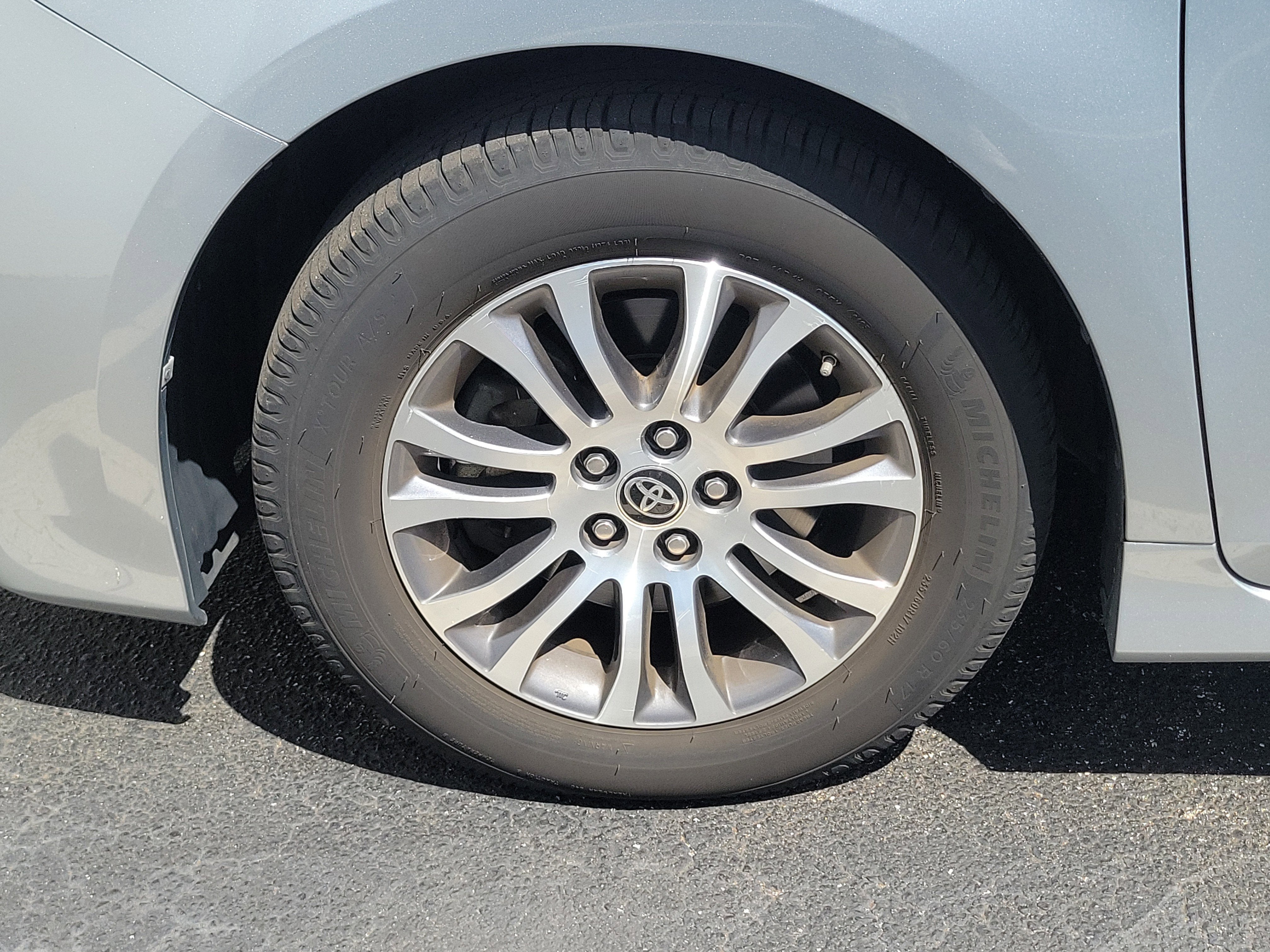 2020 Toyota Sienna XLE Auto Access Seat