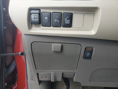 2017 Toyota Sienna XLE Auto Access Seat