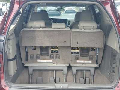 2017 Toyota Sienna XLE Auto Access Seat