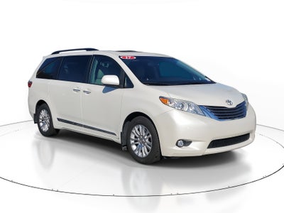 2017 Toyota Sienna XLE