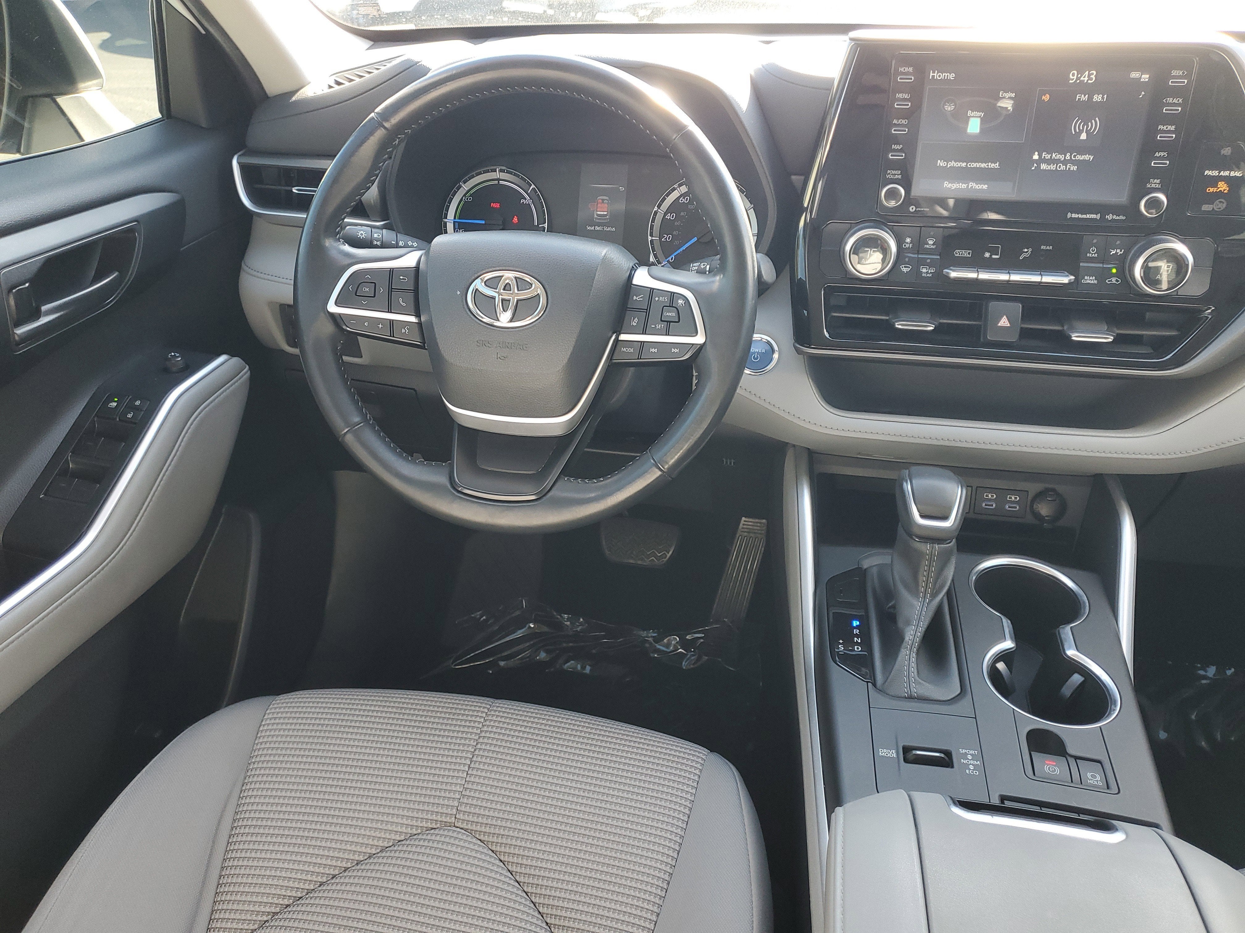 2022 Toyota Highlander Hybrid LE