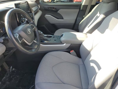 2022 Toyota Highlander Hybrid LE