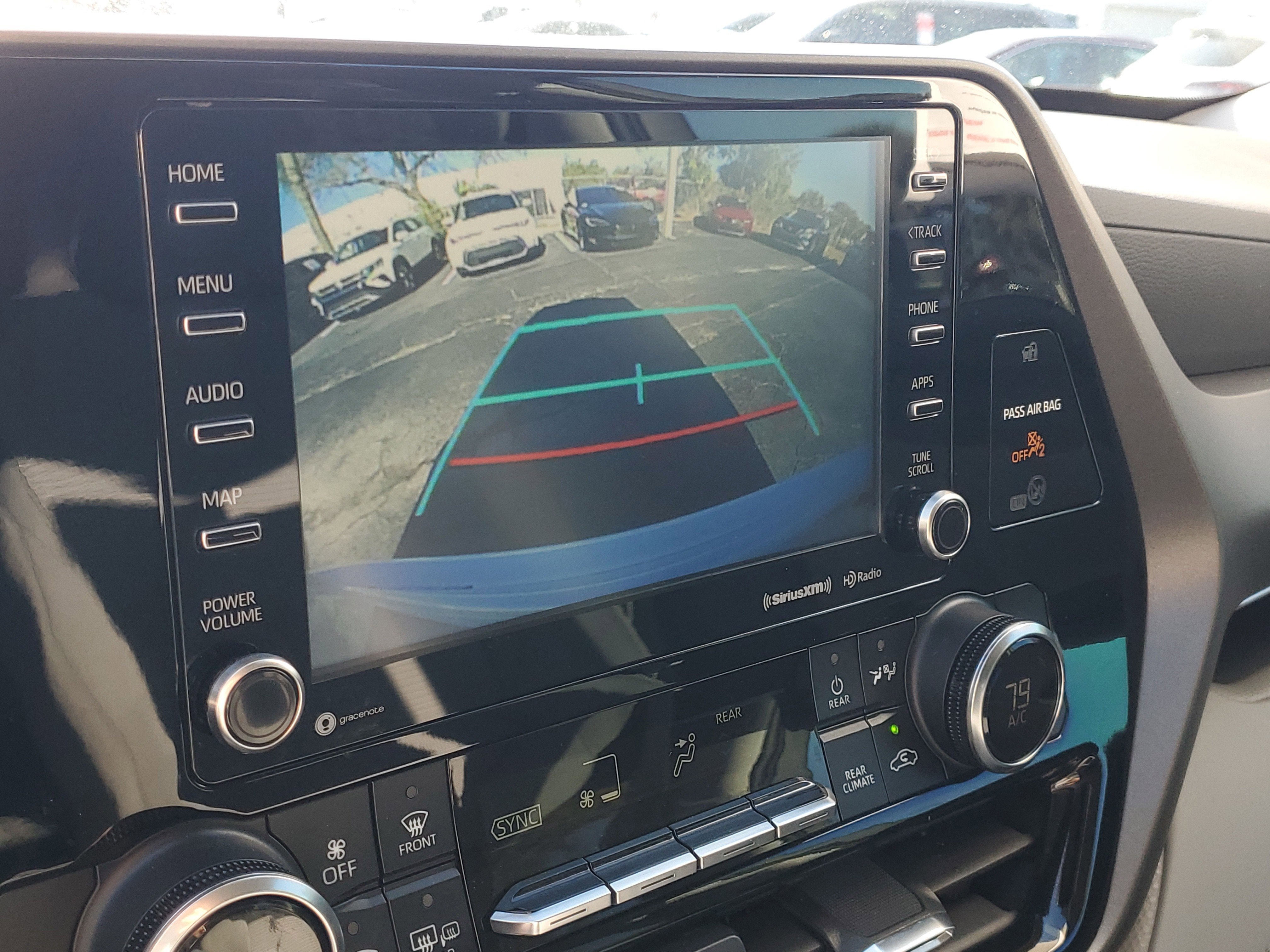 2022 Toyota Highlander Hybrid LE