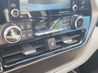 2022 Toyota Highlander Hybrid LE