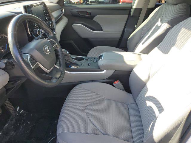 2022 Toyota Highlander Hybrid LE