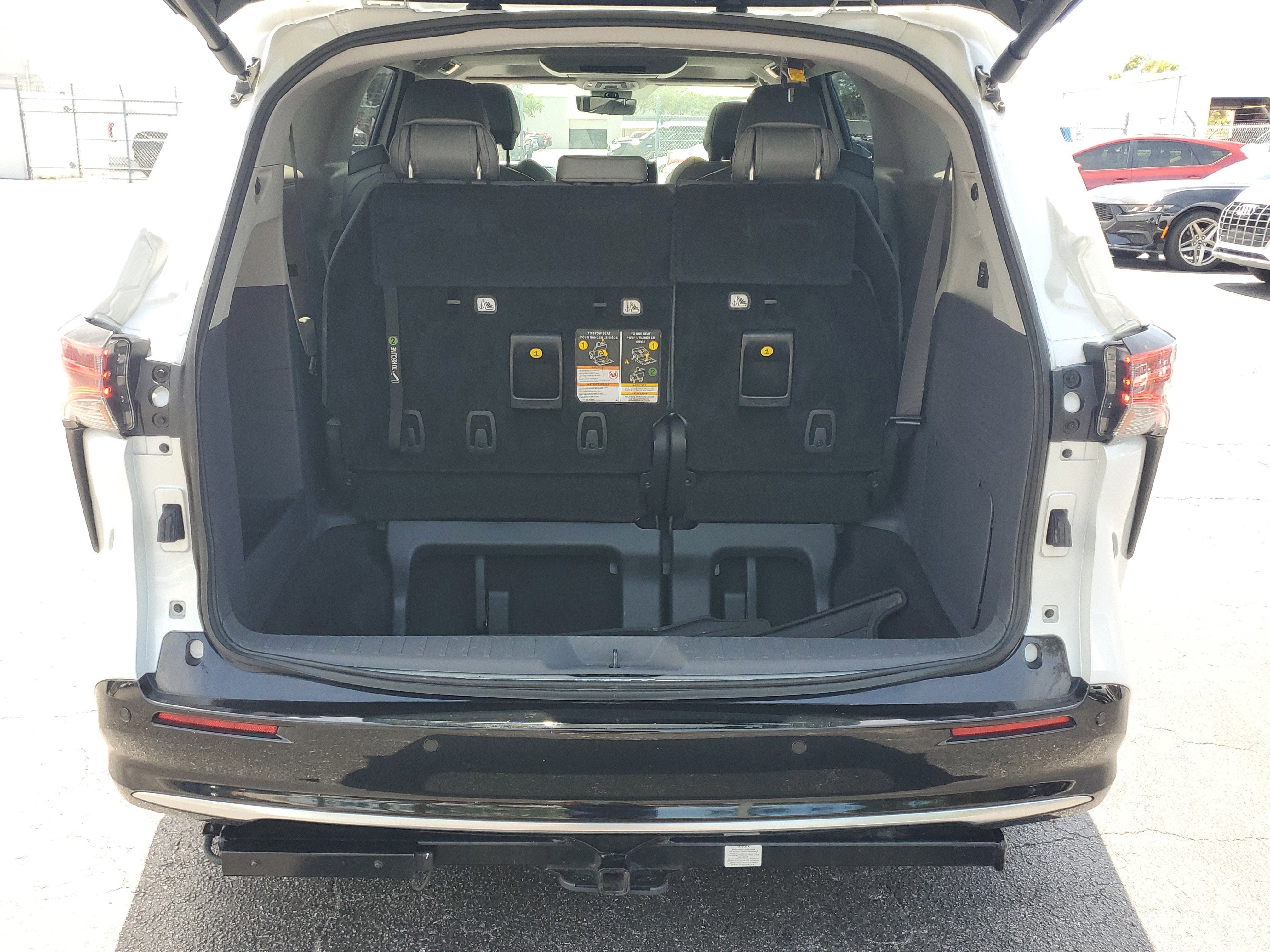 2022 Toyota Sienna Limited