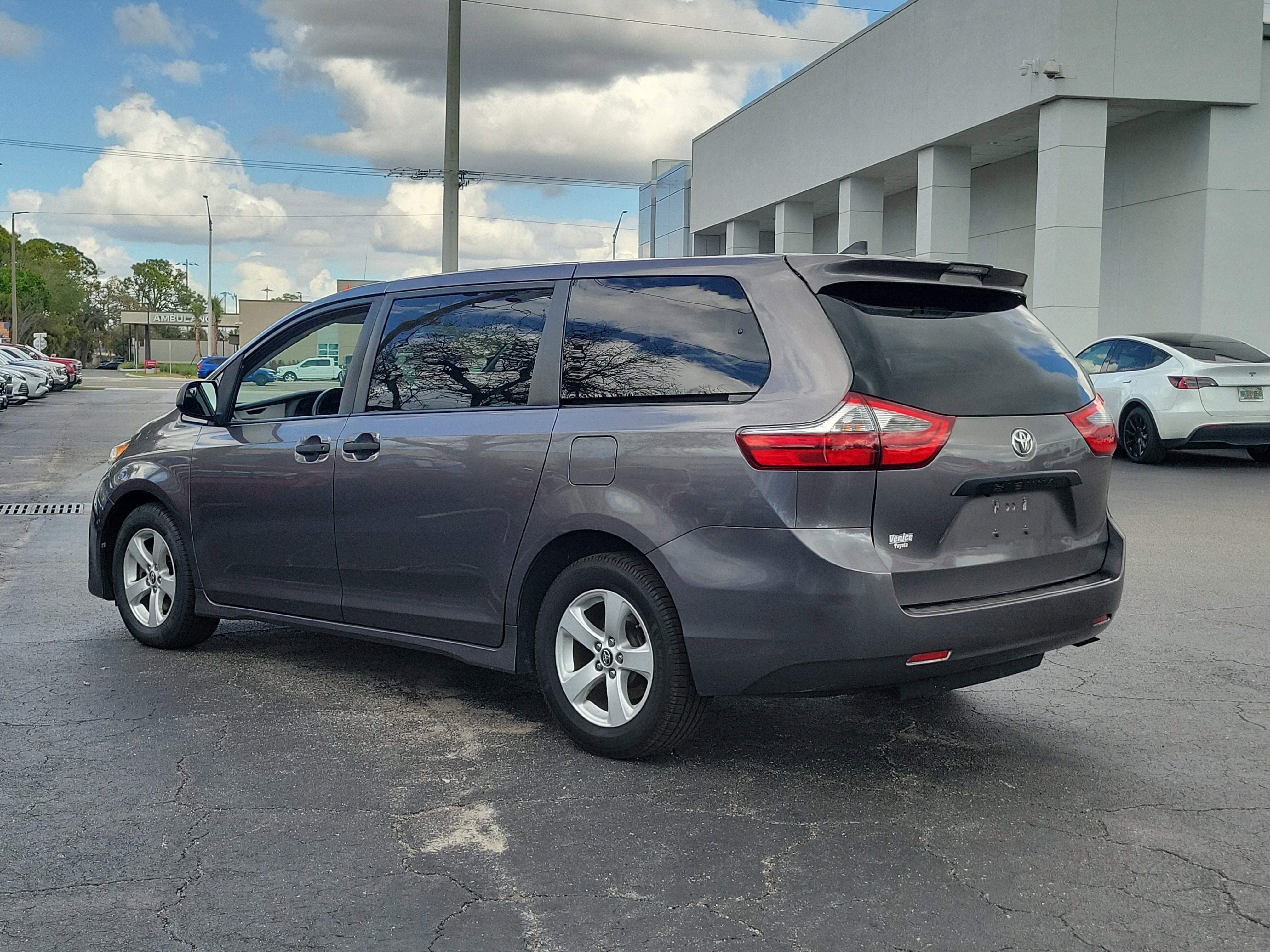2020 Toyota Sienna L
