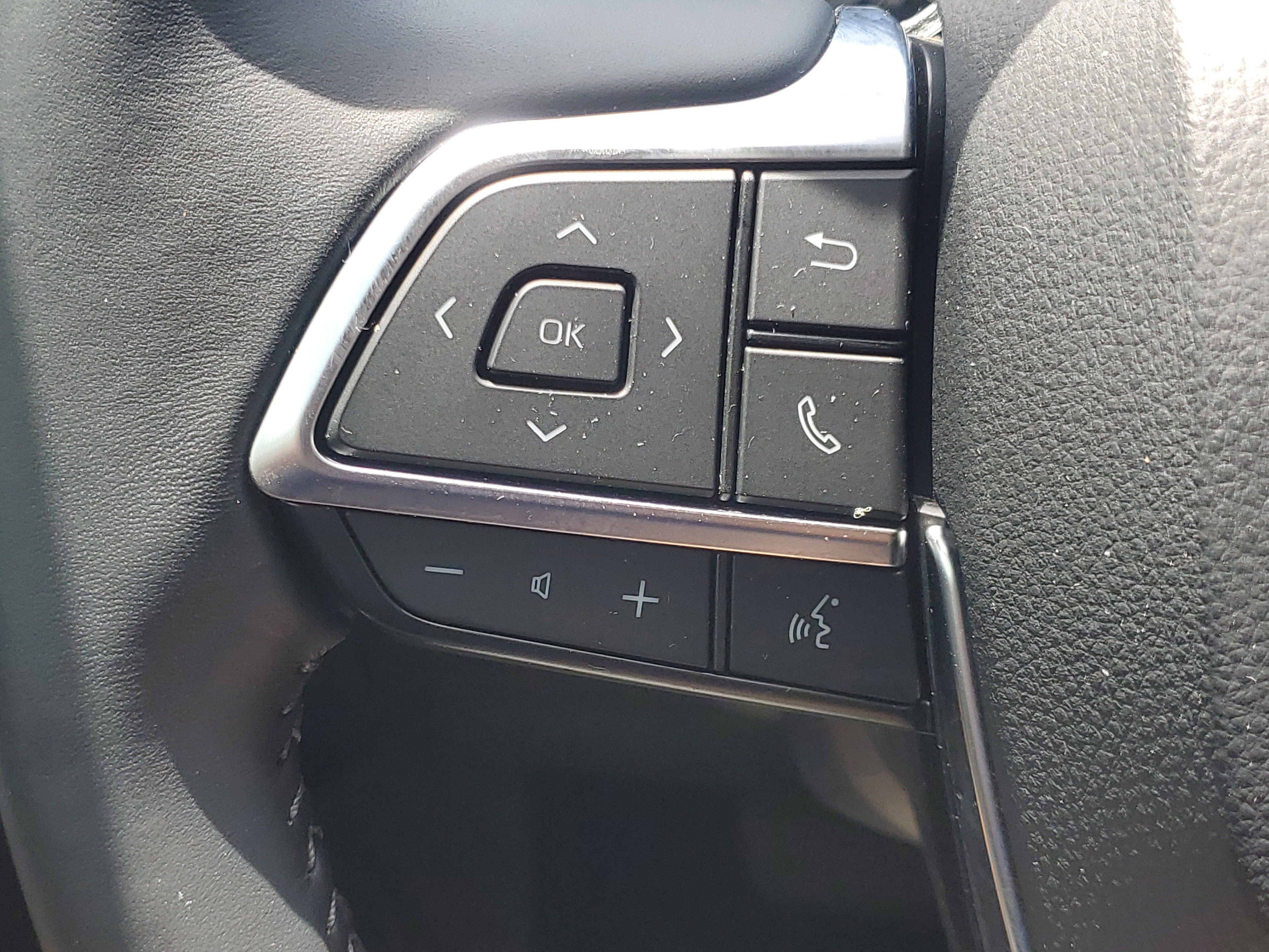 2021 Toyota Highlander L