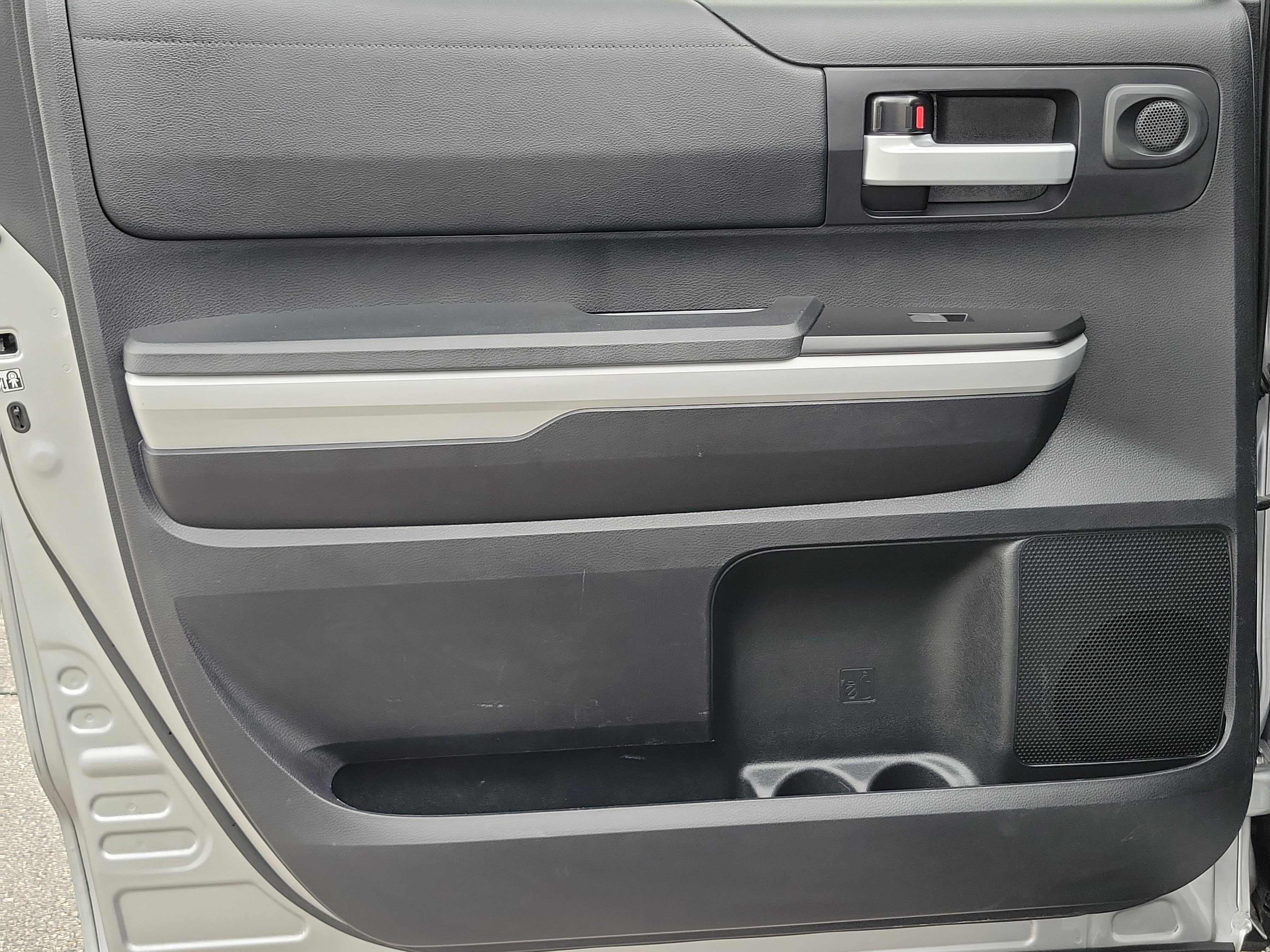 2018 Toyota Tundra 4WD SR5