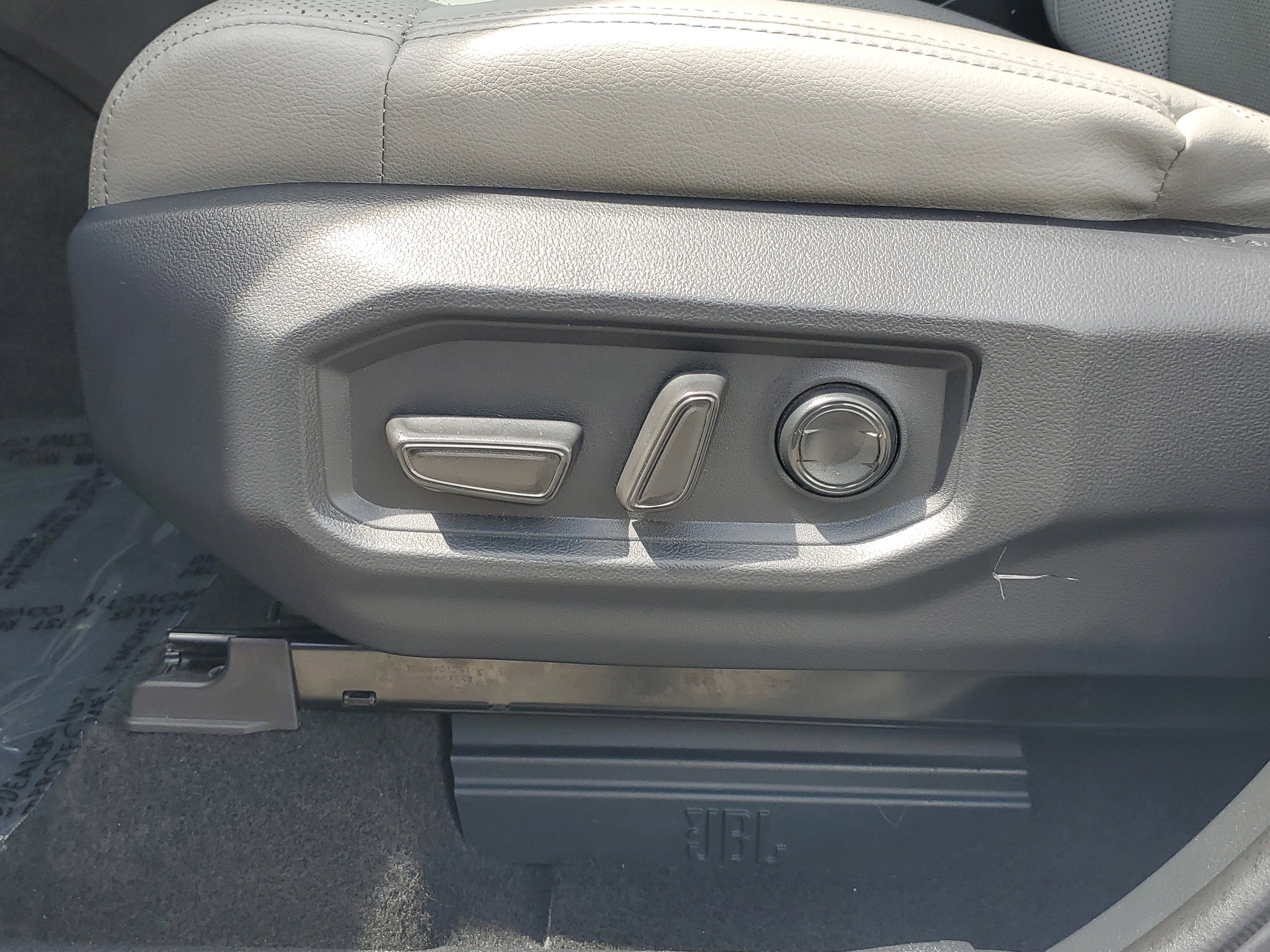 2023 Toyota Tundra 4WD Limited Hybrid