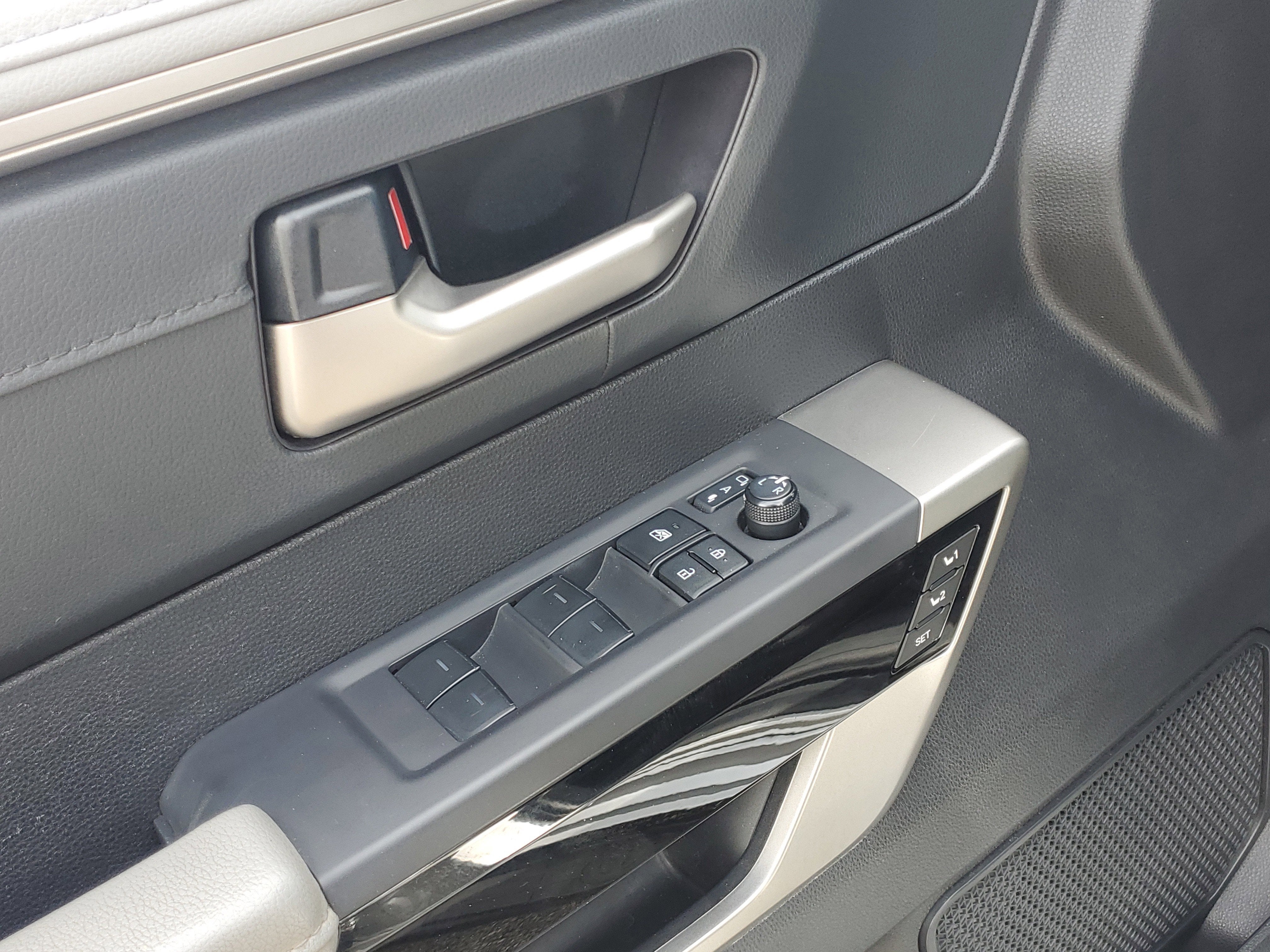 2023 Toyota Tundra 4WD Limited Hybrid