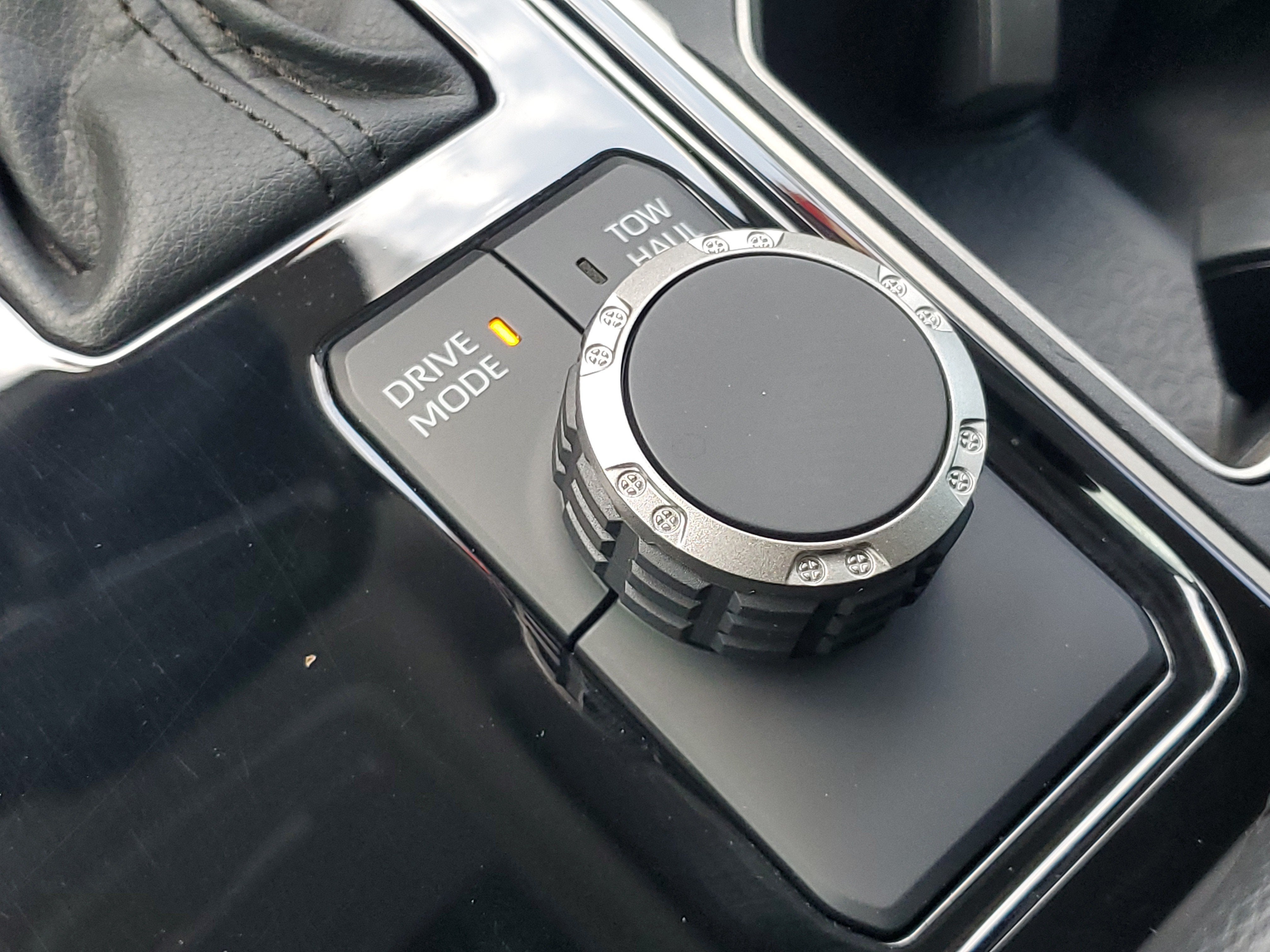 2024 Toyota Tundra 2WD SR5