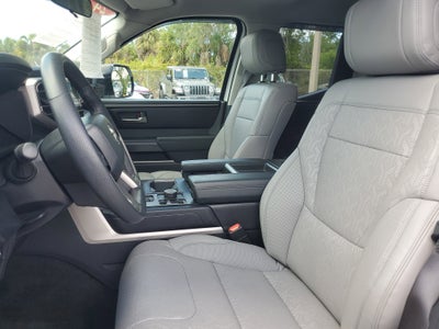 2024 Toyota Tundra 4WD SR5