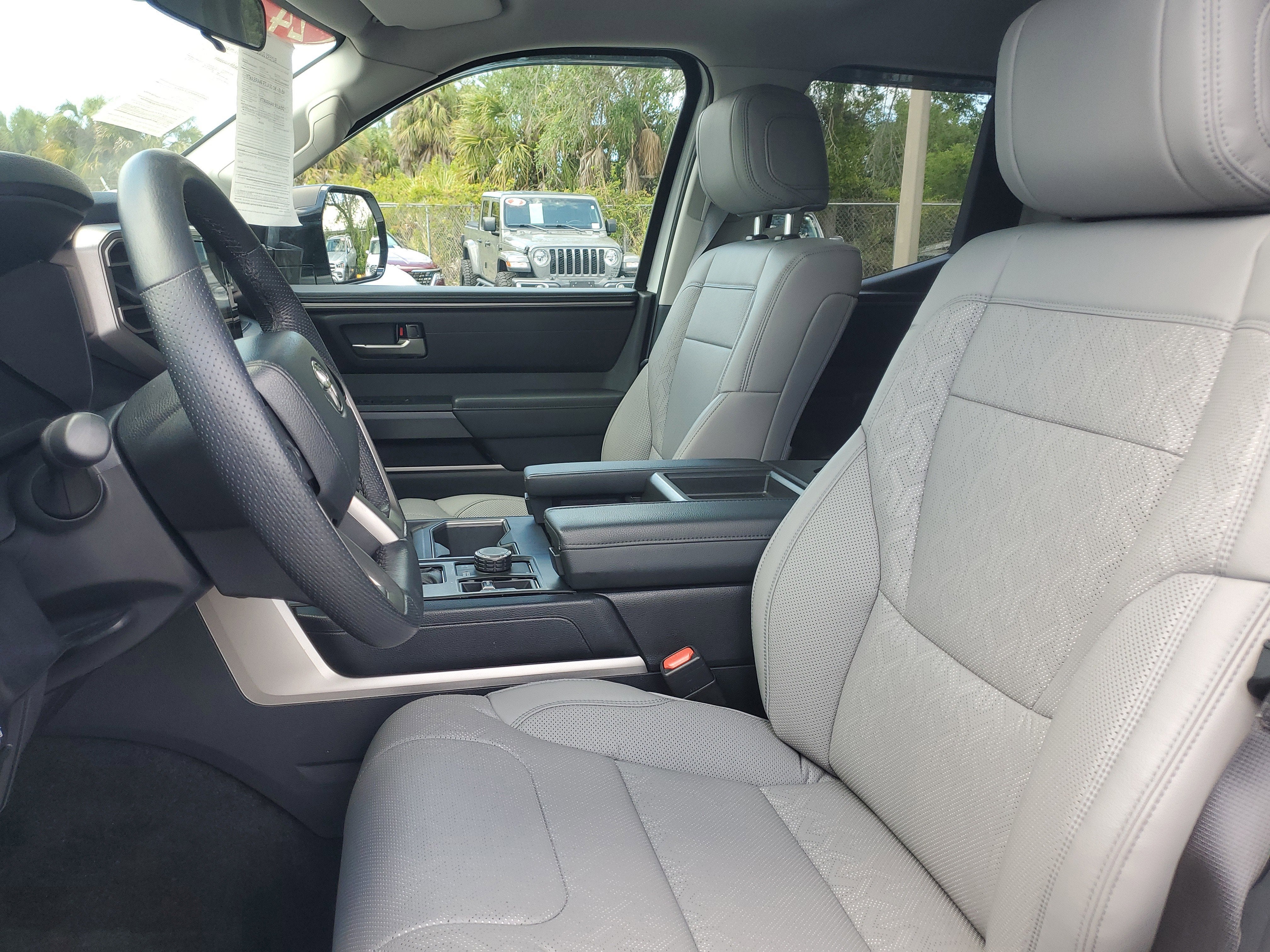 2024 Toyota Tundra 4WD SR5