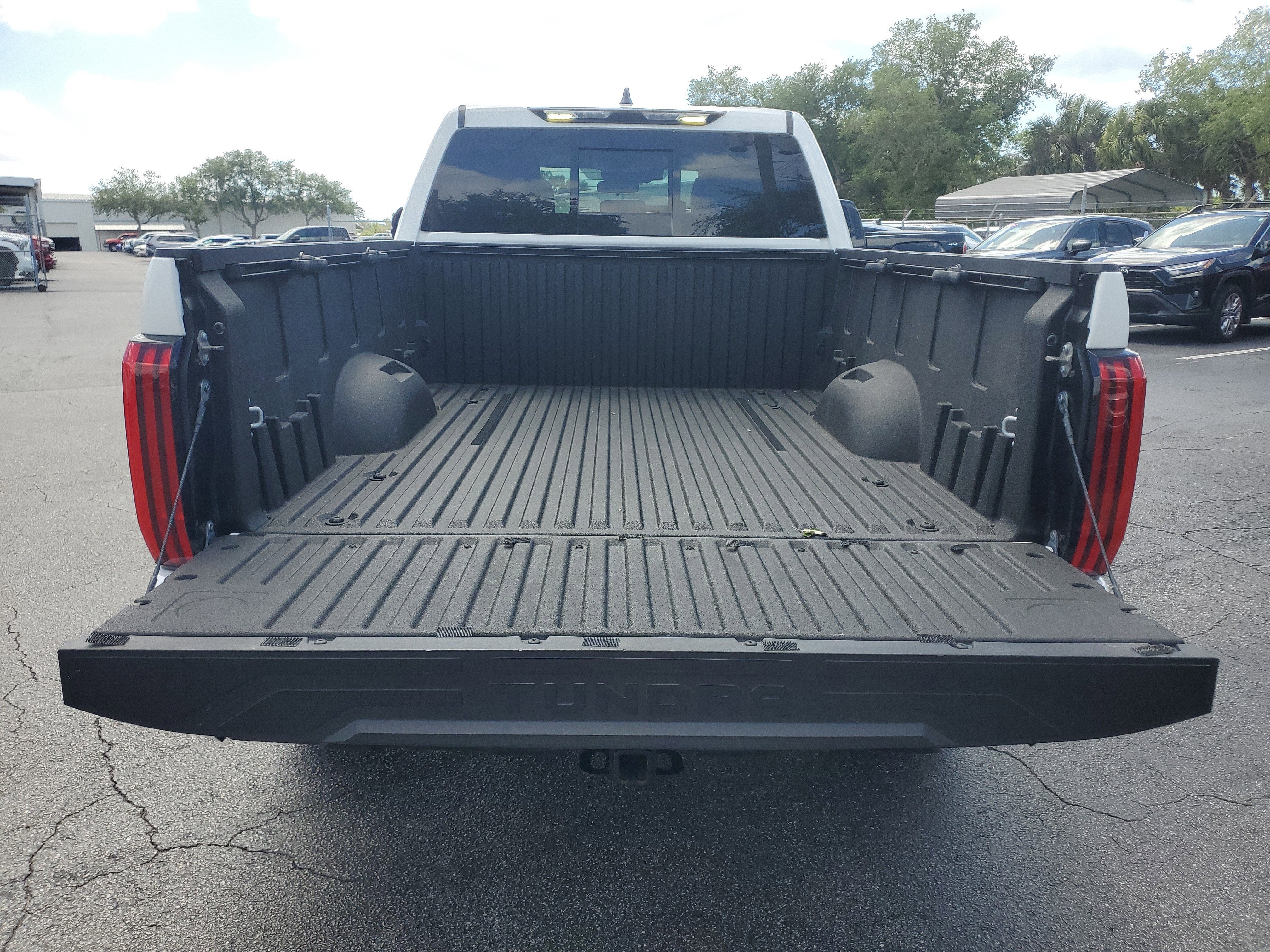 2024 Toyota Tundra 4WD SR5