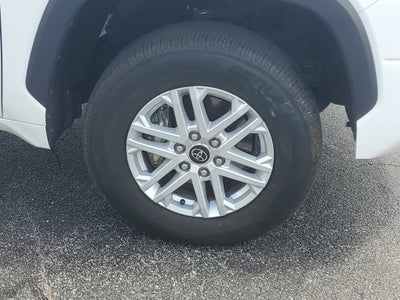 2024 Toyota Tundra 4WD SR5