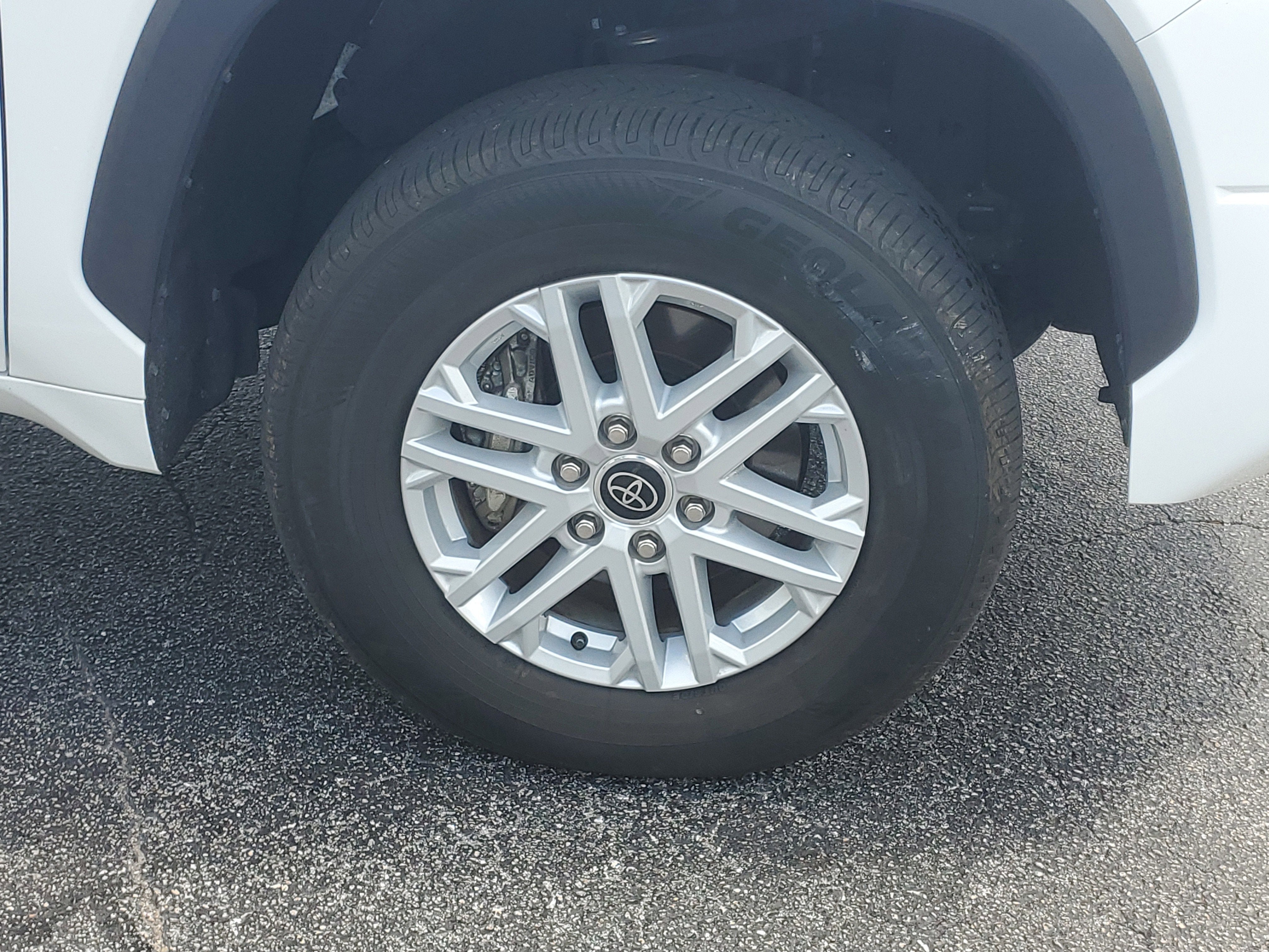 2024 Toyota Tundra 4WD SR5