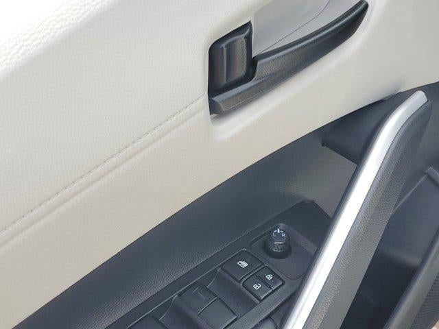 2025 Toyota Corolla Cross L