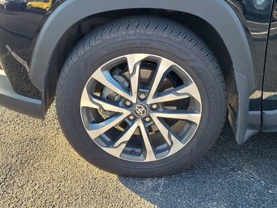 2024 Toyota Corolla Cross XLE