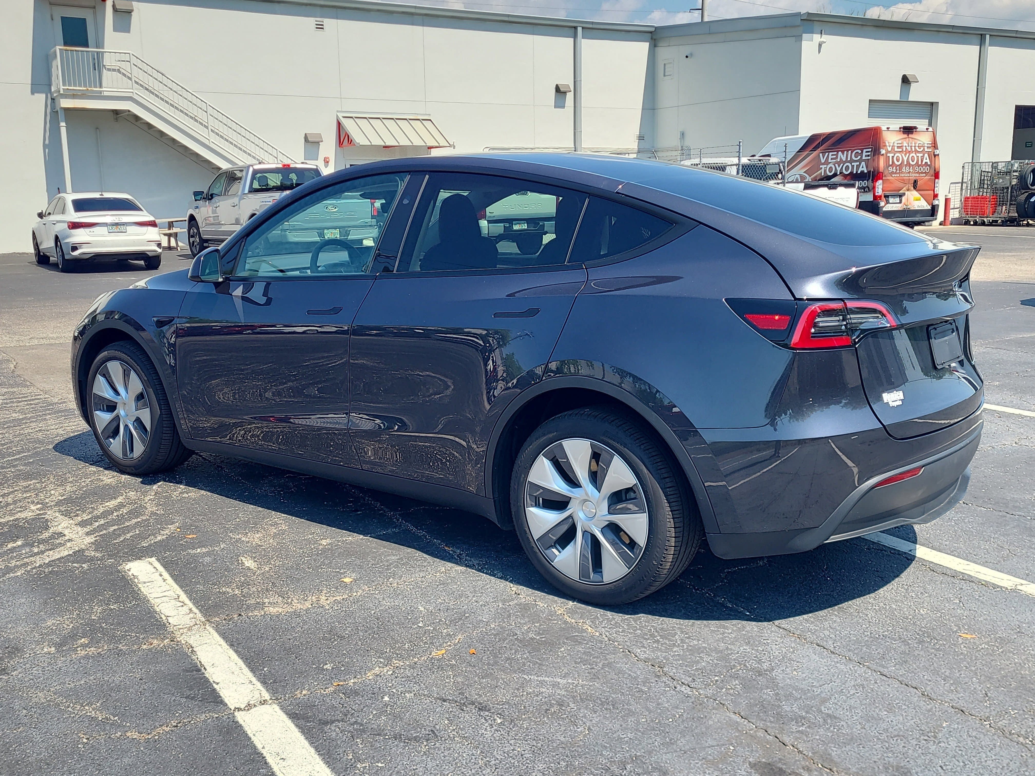 2024 Tesla Model Y Long Range