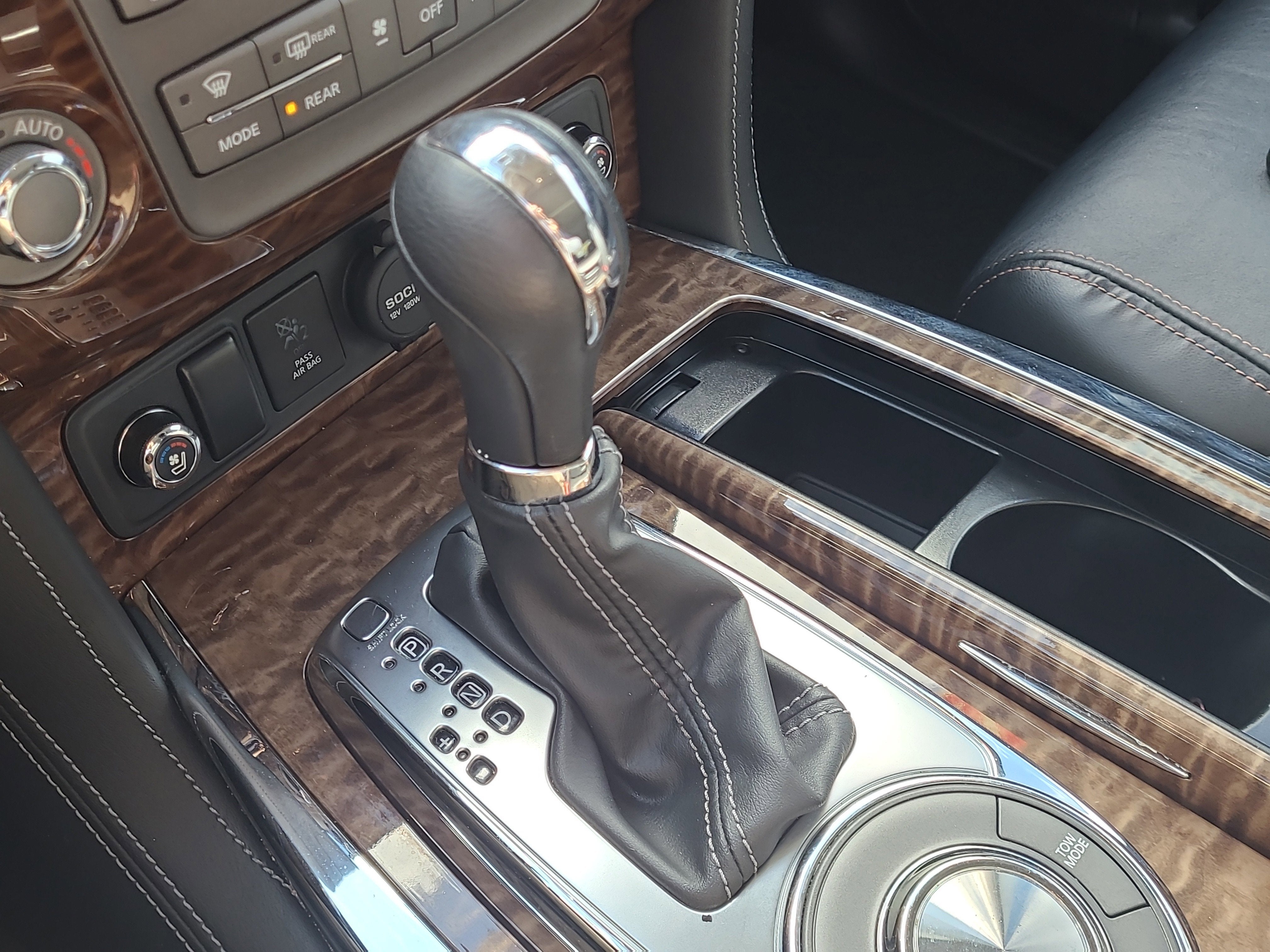 2019 Nissan Armada Platinum