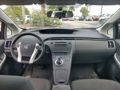 2010 Toyota Prius III