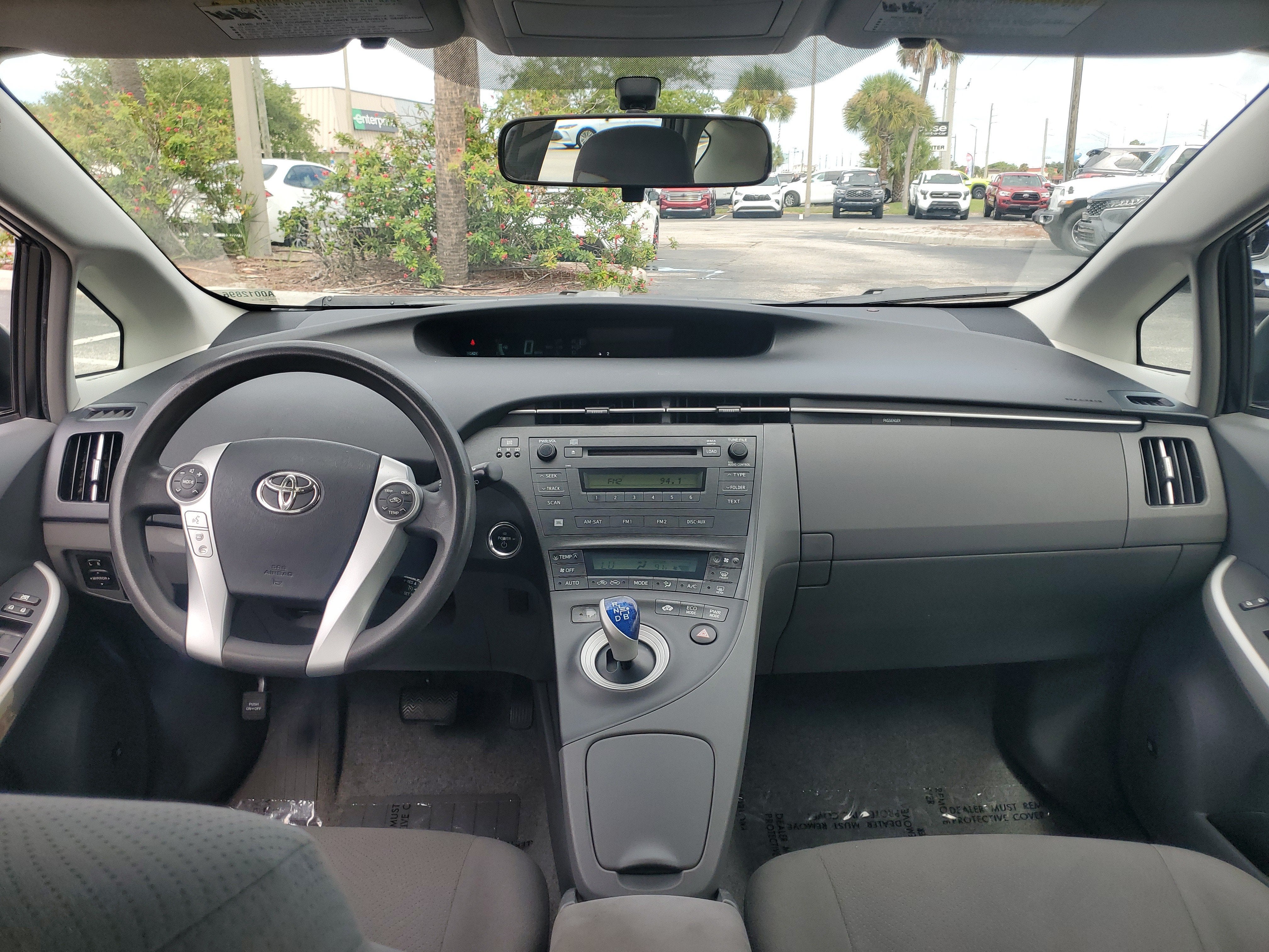 2010 Toyota Prius III
