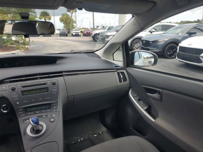 2010 Toyota Prius III