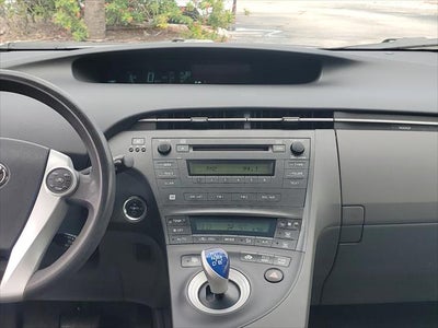 2010 Toyota Prius III
